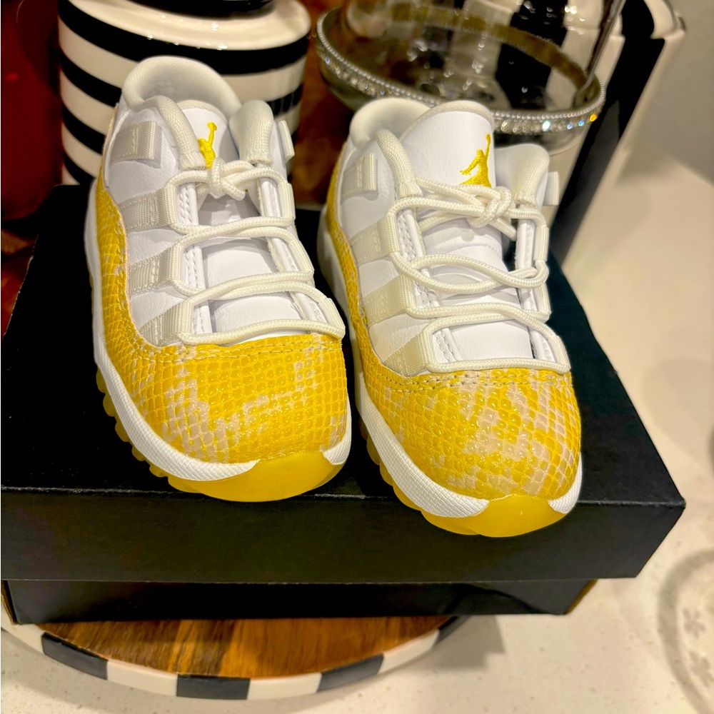 Jordan 11 Retro Yellow Snake Sneakers - Sz:8C _New & In Box
